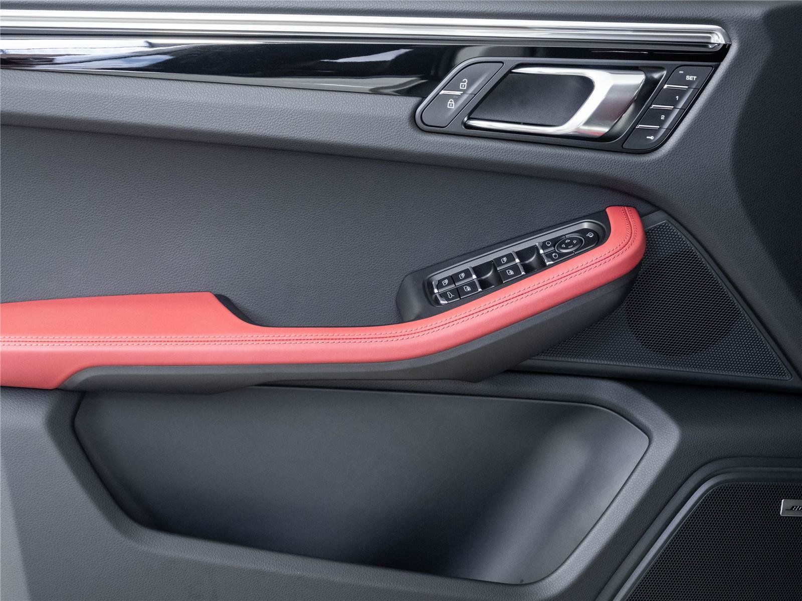 New 2026 Porsche Macan Turbo AWD/4WD image 6