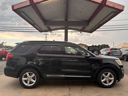 Used 2016 Ford Explorer XLT AWD/4WD image 5