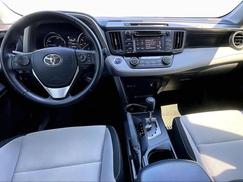Certified 2017 Toyota RAV4 XLE w/ Carpet Mat Package image 15