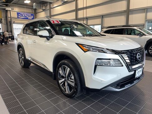 Used 2023 Nissan Rogue SL w/ SL Premium Package image 1