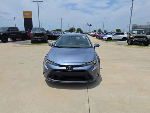 Used 2024 Toyota Corolla LE FWD image 8