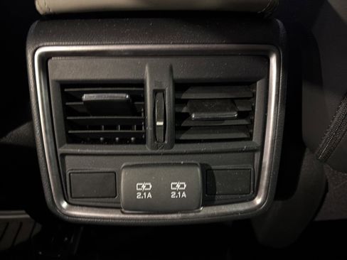 Certified 2022 Subaru Forester Limited w/ Popular Package #2 image 8