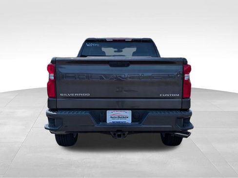 Used 2021 Chevrolet Silverado 1500 Custom AWD/4WD image 6
