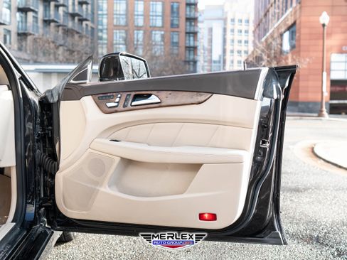 Used 2018 Mercedes-Benz CLS 550 image 43