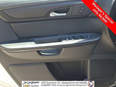 Used 2013 GMC Acadia SLE FWD image 22