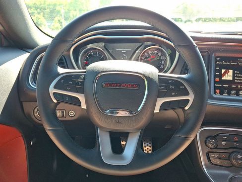 Used 2016 Dodge Challenger R/T Scat Pack RWD image 16