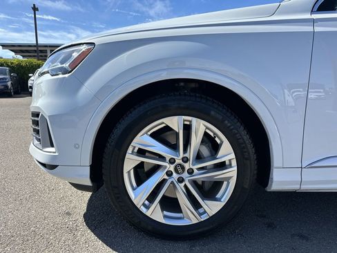 Used 2023 Audi Q7 3.0T Prestige AWD/4WD image 18
