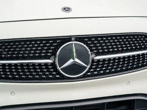 Used 2021 Mercedes-Benz E 350 Sedan image 6