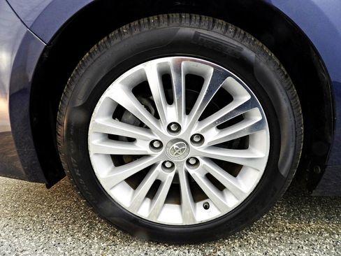 Used 2015 Toyota Avalon XLE Premium image 19