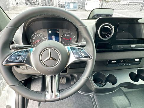 New 2025 Mercedes-Benz Sprinter 2500 image 11