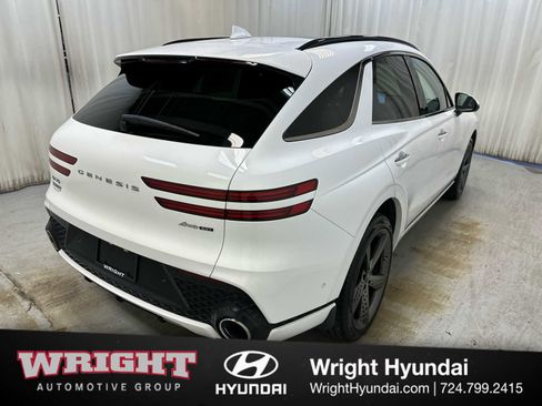 Used 2024 Genesis GV70 3.5T Sport w/ Sport Prestige Package AWD/4WD image 6