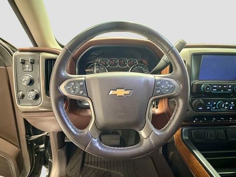 Certified 2018 Chevrolet Silverado 1500 High Country AWD/4WD image 11