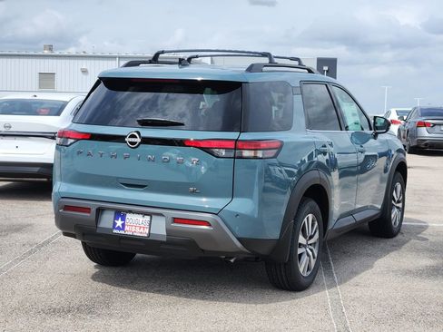 New 2026 Nissan Pathfinder SL FWD image 4