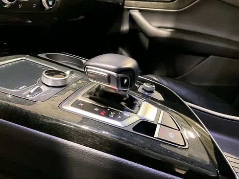 Used 2019 Audi Q7 3.0T Premium w/ Cold Weather Package image 15