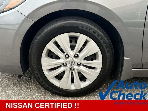 Certified 2025 Nissan Sentra S FWD image 9