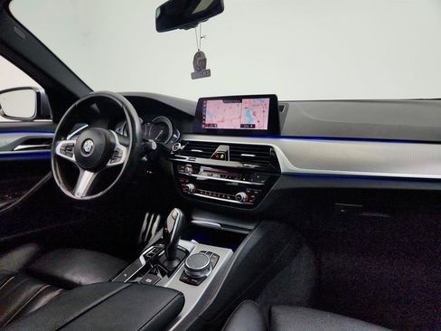 Used 2019 BMW 530i w/ M Sport Package RWD image 26
