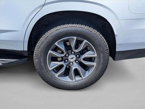 Used 2021 Chevrolet Tahoe LT w/ LT Signature Package AWD/4WD image 15