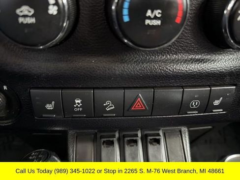 Used 2014 Jeep Wrangler Unlimited Rubicon w/ Max Tow Package image 30