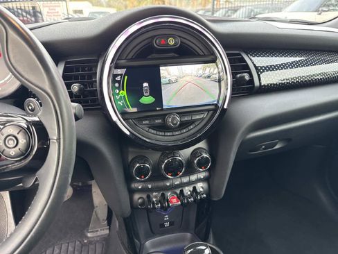 Used 2021 MINI Cooper S w/ Sidewalk Package image 19