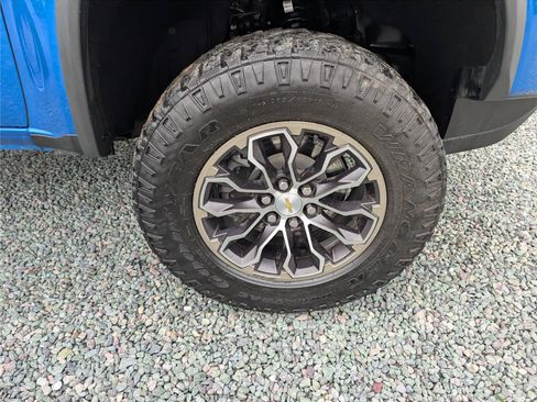 Used 2022 Chevrolet Colorado ZR2 AWD/4WD image 9