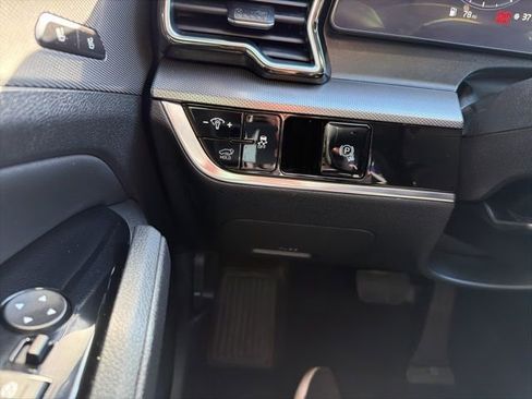 Certified 2023 Kia Sportage SX image 13