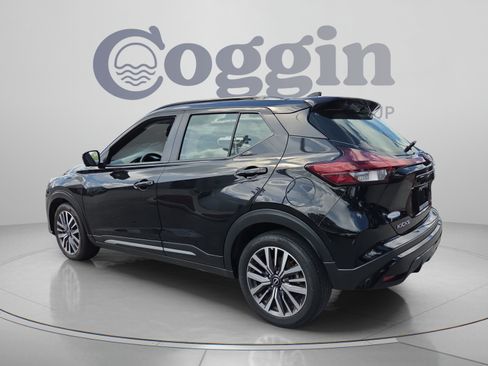 Used 2024 Nissan Kicks SR FWD image 3
