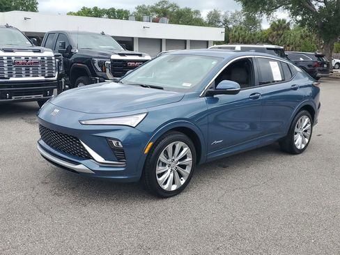 Used 2024 Buick Envista Avenir FWD image 3