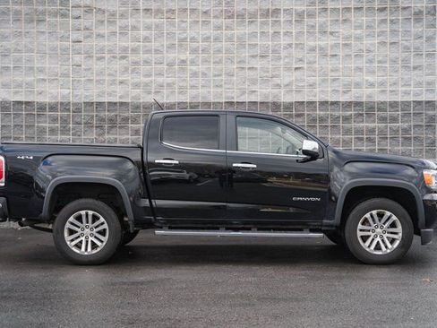 Used 2019 GMC Canyon SLT w/ Driver Alert Package image 4