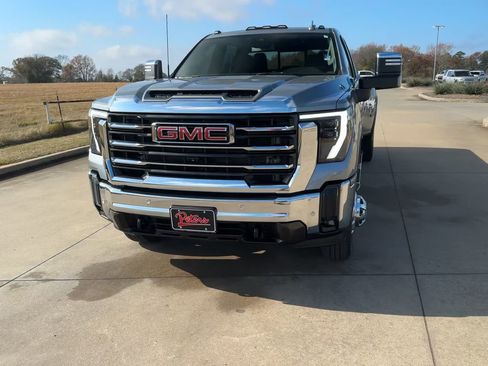 Used 2024 GMC Sierra 3500 SLT w/ Texas SLT Premium Package image 3
