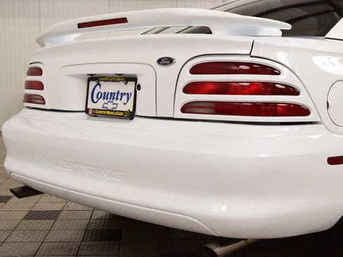 Used 1994 Ford Mustang Cobra RWD image 22