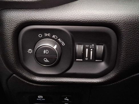 Used 2023 RAM 1500 Laramie image 22