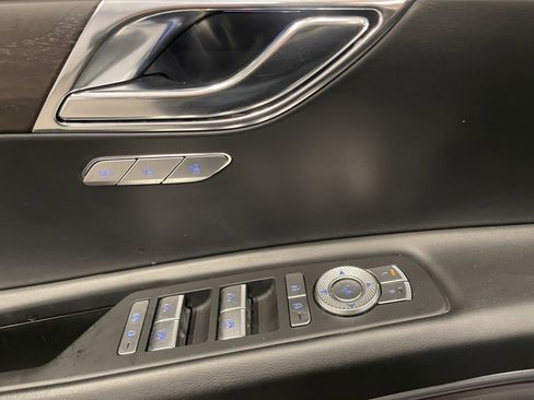Used 2024 Genesis GV80 3.5T AWD/4WD image 11
