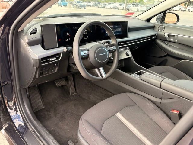 Used 2025 Hyundai Sonata SEL FWD image 12