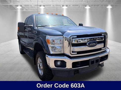Used 2015 Ford F250 XLT w/ XLT Value Package AWD/4WD image 4
