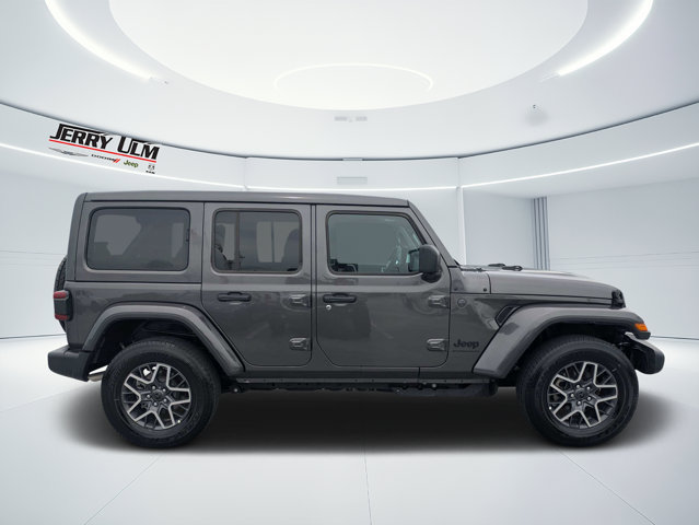 Certified 2026 Jeep Wrangler Unlimited Sahara AWD/4WD image 2
