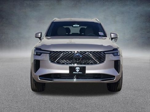 New 2026 Volvo XC90 T8 Plus w/ Protection Package Premier AWD/4WD image 2
