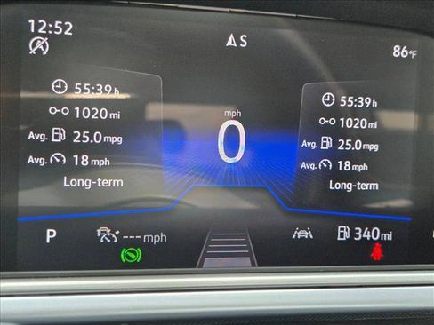 Used 2025 Volkswagen Taos SE FWD image 11