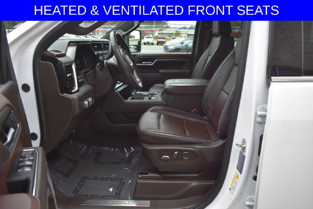 Used 2025 GMC Sierra 2500 Denali w/ Denali Reserve Package AWD/4WD image 4