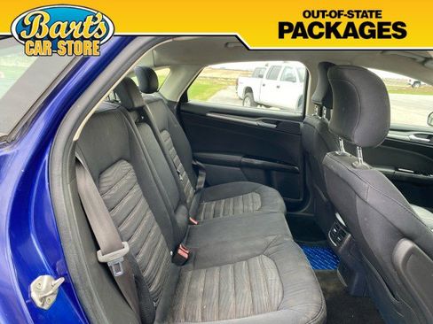 Used 2016 Ford Fusion SE image 9