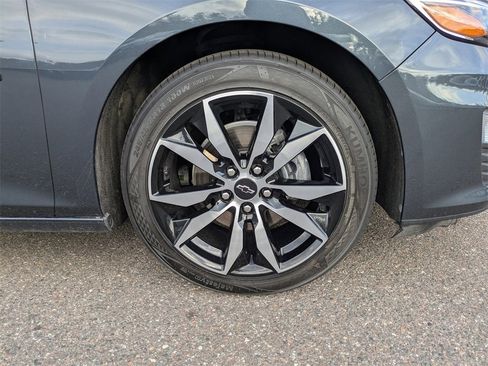 Used 2020 Chevrolet Malibu RS image 11