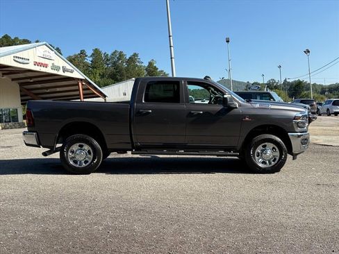 New 2026 RAM 2500 Tradesman AWD/4WD image 3