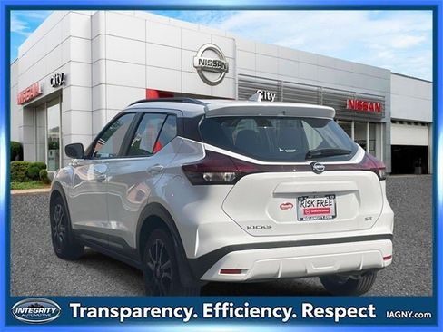 Used 2024 Nissan Kicks SR image 8