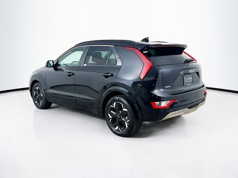Used 2023 Kia Niro Wind w/ Wind Preserve Package FWD image 5