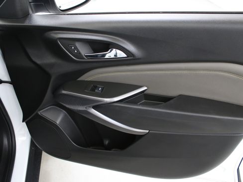 Certified 2024 Chevrolet Trax ACTIV w/ Driver Confidence Package FWD image 34