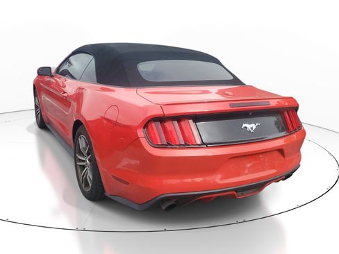 Used 2017 Ford Mustang Premium RWD image 4