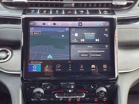 Used 2022 Jeep Grand Cherokee Limited 4xe image 13