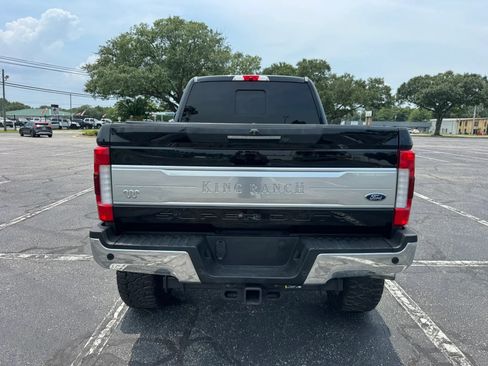 Used 2017 Ford F250 King Ranch w/ King Ranch Ultimate Package AWD/4WD image 7