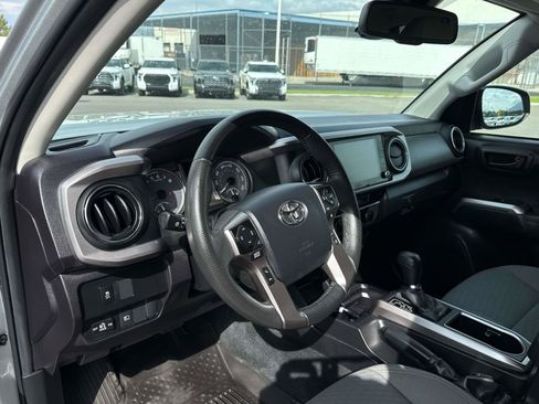 Used 2023 Toyota Tacoma SR5 w/ Technology Package AWD/4WD image 10