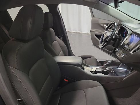 Used 2021 Chevrolet Malibu RS FWD image 29