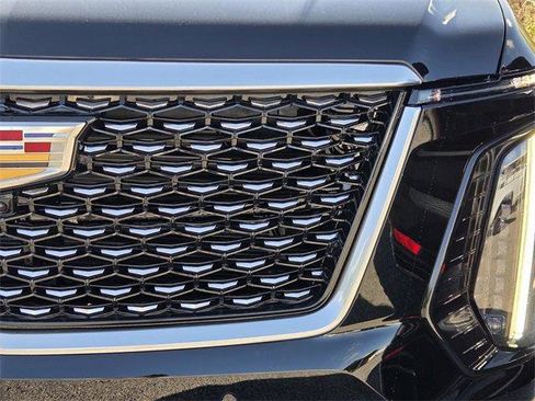 New 2026 Cadillac Escalade ESV Luxury w/ Touring Package image 10